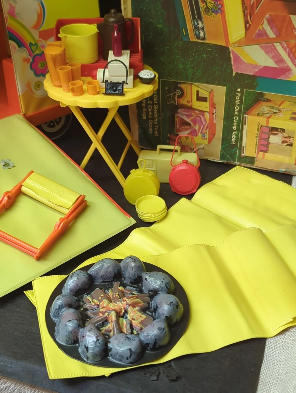 Vintage 1970 Mattel Barbie Country Camper RV Wagon Pop Out Tent & Chairs